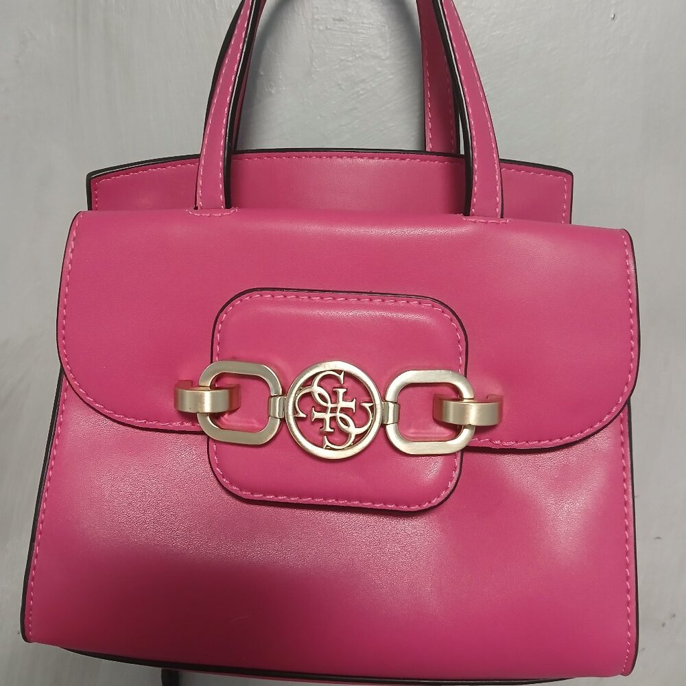 Guess Hot Pink Mini Bag🩷